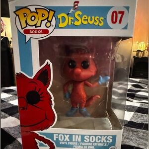 Pop Funko 02 Fox in socks